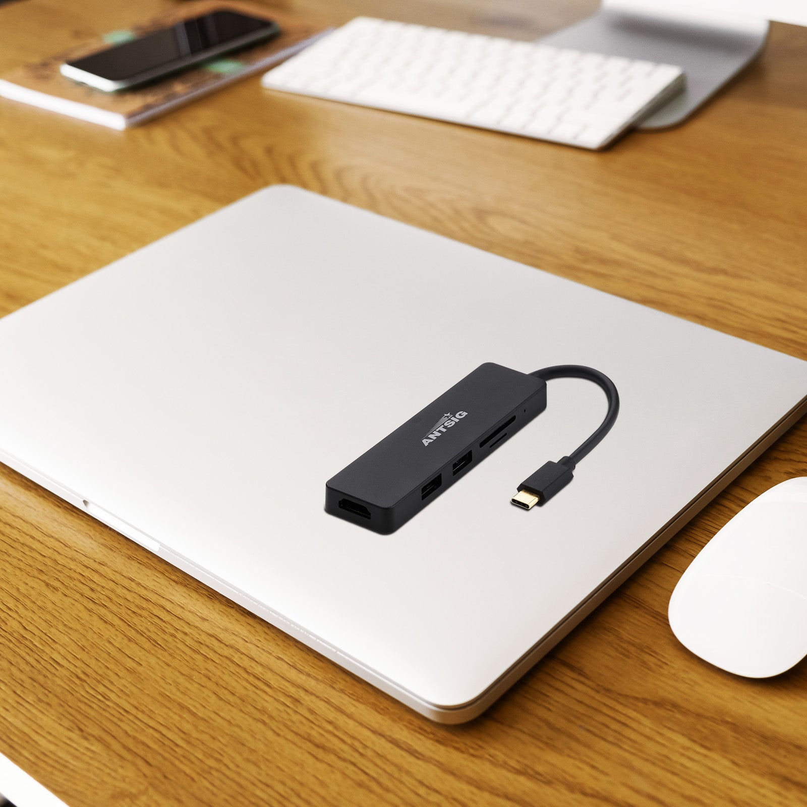 Antsig 5-in-1 USB-C Multiport Adapter
