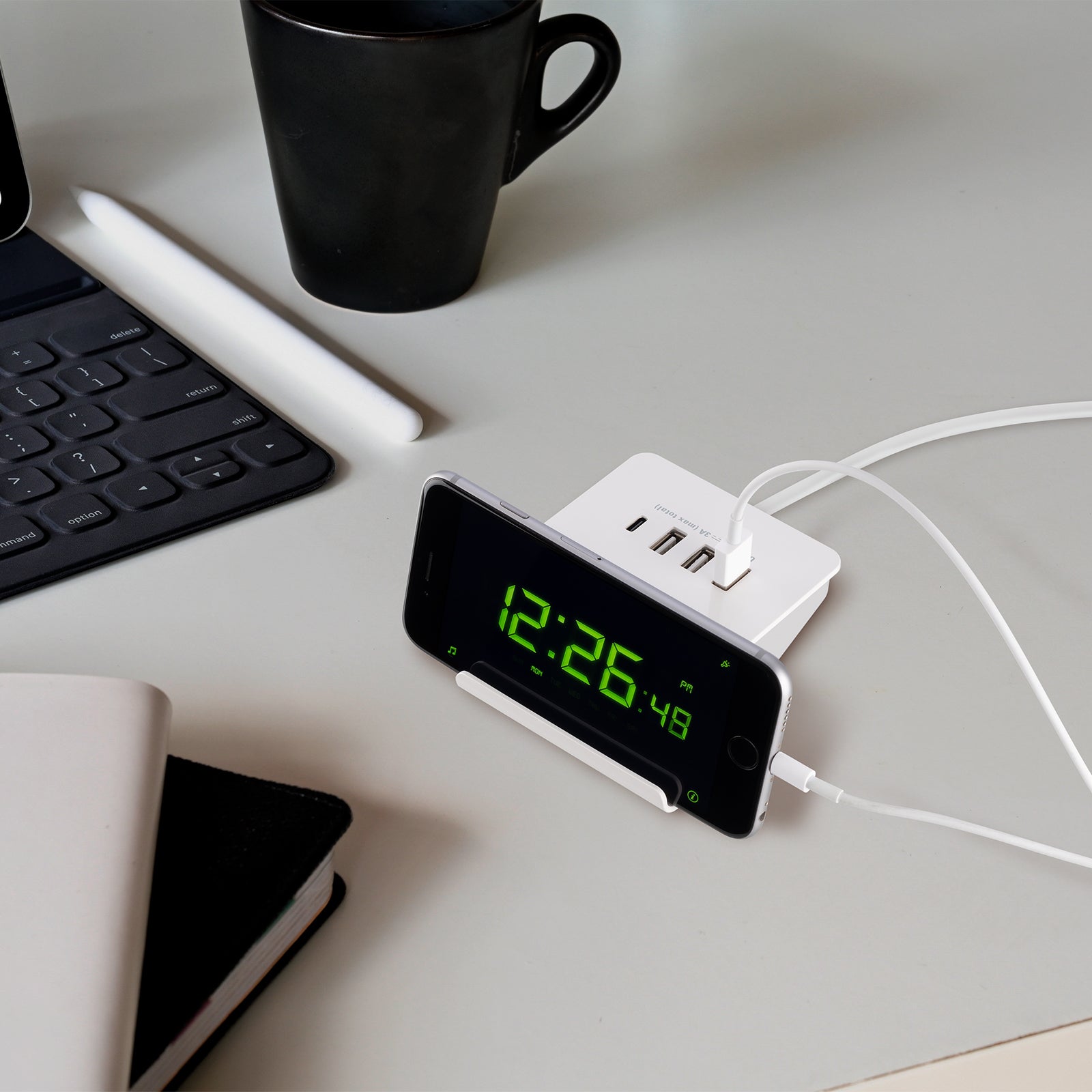 5V 4 Port Compact USB-Charger With Stand